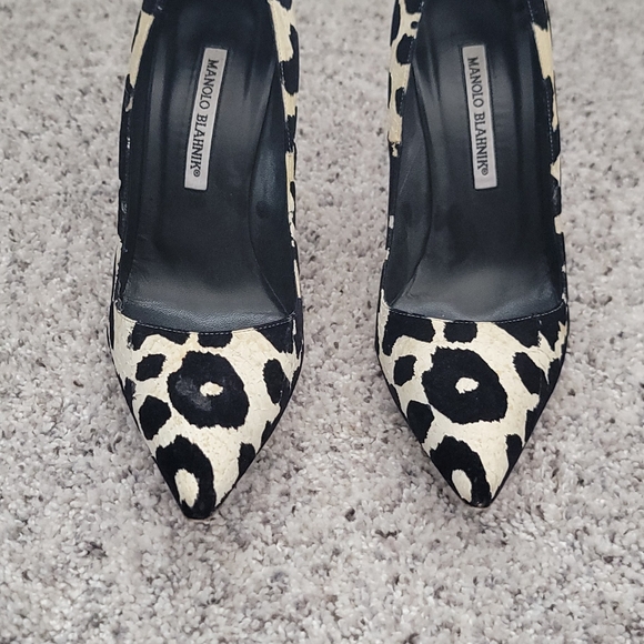Black & White Leopard Manolo Blahnik Pumps Size 38 - Picture 2 of 4